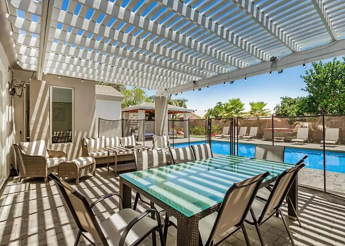 Scottsdalestays 10br Estate-big Pool-sport Courts. Holiday home Phoenix